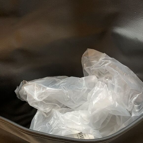 Car seat bag holder. Pocket to hold a large bag and hooks for Crossbody bags - Picture 4 of 8